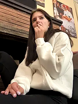 kimberlyy77 online show from September 18, 2025, 7:17 pm