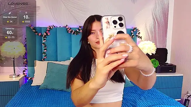 kimberlyy77 online show from September 25, 2025, 6:19 am