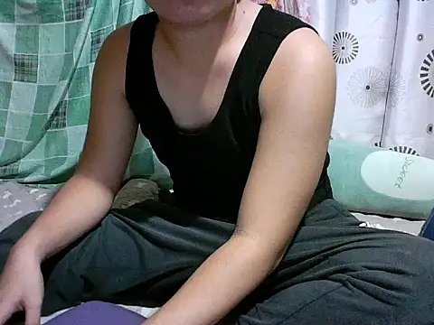 Snapshot of alhex_gay26 chatting on October 25, 2025, 3:23 pm alhex gay26 online show from October 25, 2025, 3:23 pm