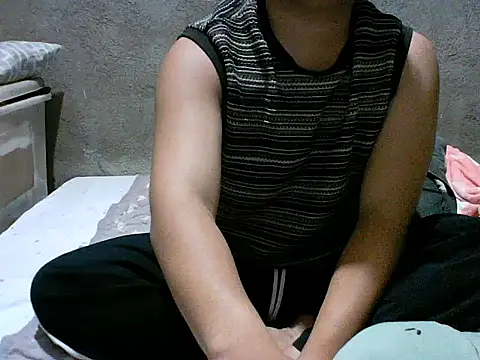 Snapshot of alhex_gay26 chatting on February 25, 2026, 1:55 pm alhex gay26 online show from February 25, 2026, 1:55 pm