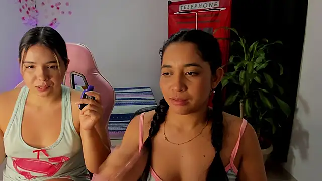 Alana Banana  online show from November 24, 2025, 2:00 am