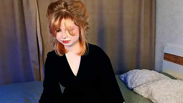 Snapshot of Stella_Vanila chatting on February 18, 2026, 11:56 pm Stella Vanila online show from February 18, 2026, 11:56 pm