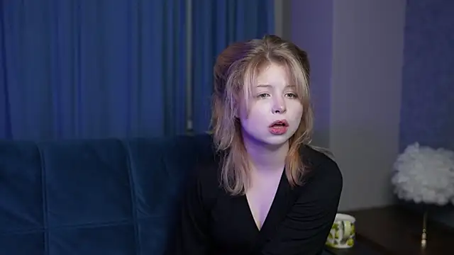 Snapshot of Stella_Vanila chatting on March 3, 2026, 11:34 pm Stella Vanila online show from March 3, 2026, 11:34 pm