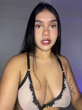 Snapshot of Michelle_johnson_ chatting on October 17, 2025, 6:53 pm Michelle johnson online show from October 17, 2025, 6:53 pm