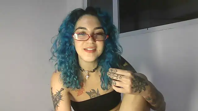 peetitefairy online show from May 16, 2026, 6:56 am