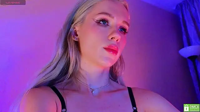 KittenFang online show from March 24, 2026, 1:05 am