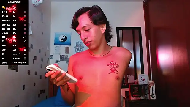 Snapshot of DannyPhantom555 chatting on November 20, 2025, 7:36 pm DannyPhantom555 online show from November 20, 2025, 7:36 pm