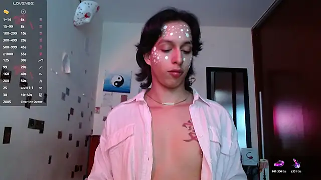 Snapshot of DannyPhantom555 chatting on October 29, 2025, 6:51 pm DannyPhantom555 online show from October 29, 2025, 6:51 pm