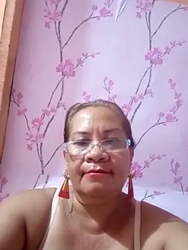 vickyhot1966 online show from October 3, 2025, 9:05 pm