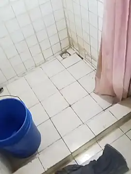 juan7305 online show from October 4, 2025, 1:23 pm