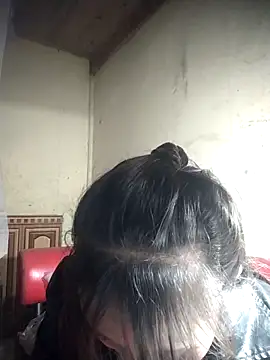 Dung-Thao19 online show from November 4, 2025, 1:15 pm