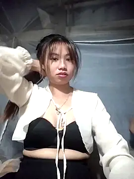 Dung-Thao19 online show from October 15, 2025, 8:28 pm