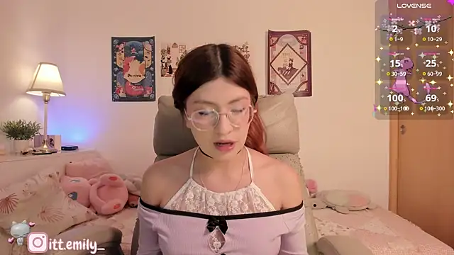 emily uwu0 online show from March 12, 2026, 1:33 am