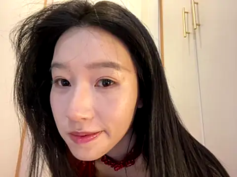 xixi gougou online show from December 18, 2025, 2:32 pm