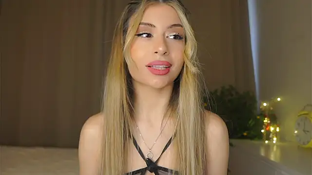 GeorginaHarn online show from March 10, 2026, 8:07 am