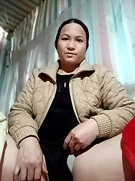 Love-Mama33 online show from January 9, 2026, 2:07 am