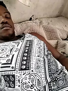 Snapshot of khwezi6969 chatting on November 27, 2025, 8:48 am khwezi6969 online show from November 27, 2025, 8:48 am