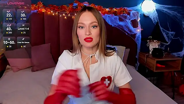 Snapshot of EvelynPoole chatting on November 1, 2025, 1:34 am EvelynPoole online show from November 1, 2025, 1:34 am