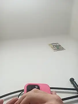 gigolobcn online show from April 12, 2026, 3:54 am