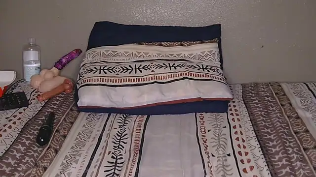 Snapshot of CherieBlushX chatting on November 30, 2025, 5:14 pm CherieBlushX online show from November 30, 2025, 5:14 pm