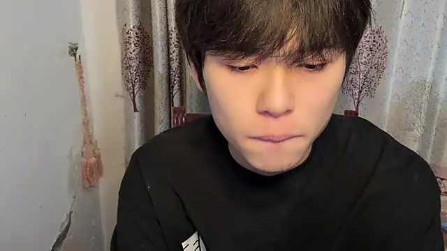 Snapshot of w5206t chatting on November 7, 2025, 7:57 am w5206t online show from November 7, 2025, 7:57 am