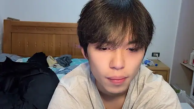 Snapshot of w5206t chatting on November 6, 2025, 12:31 pm w5206t online show from November 6, 2025, 12:31 pm