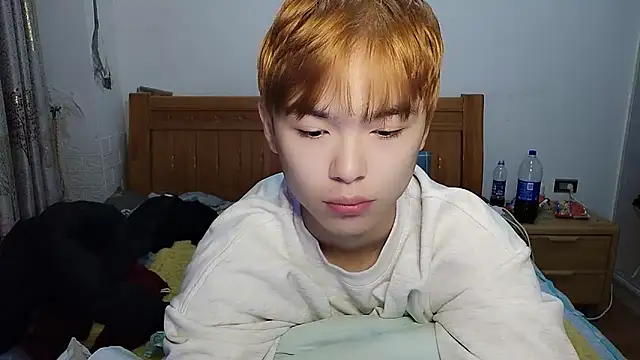 Snapshot of w5206t chatting on December 1, 2025, 12:06 pm w5206t online show from December 1, 2025, 12:06 pm