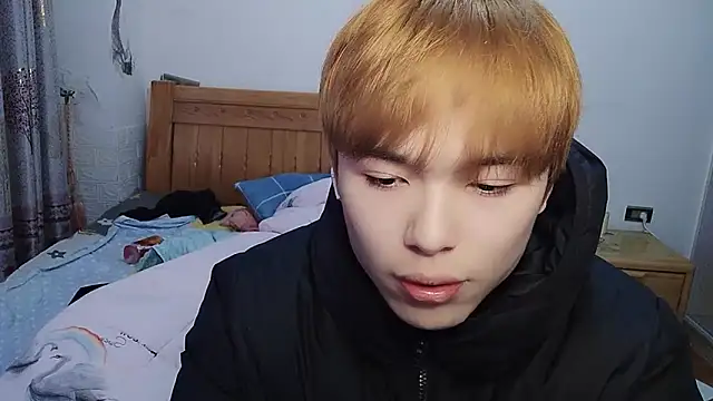 Snapshot of w5206t chatting on December 14, 2025, 8:09 am w5206t online show from December 14, 2025, 8:09 am