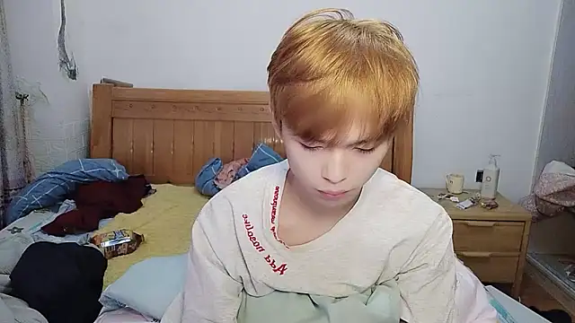 Snapshot of w5206t chatting on December 15, 2025, 12:49 am w5206t online show from December 15, 2025, 12:49 am