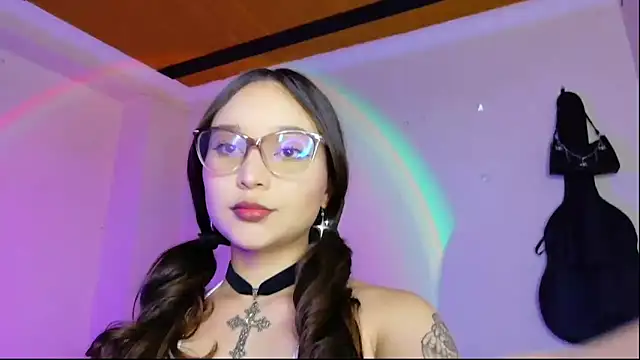 Snapshot of daihanae_2 chatting on September 26, 2025, 12:28 am daihanae 2 online show from September 26, 2025, 12:28 am