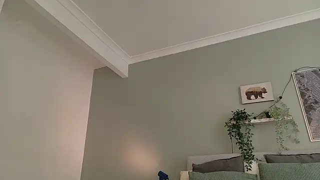 Snapshot of Nickifox__ chatting on October 13, 2025, 7:48 pm Nickifox online show from October 13, 2025, 7:48 pm