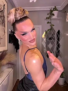 Snapshot of lacattiva chatting on September 26, 2025, 4:36 pm lacattiva online show from September 26, 2025, 4:36 pm