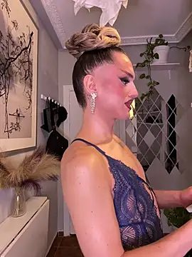 Snapshot of lacattiva chatting on October 1, 2025, 7:29 pm lacattiva online show from October 1, 2025, 7:29 pm