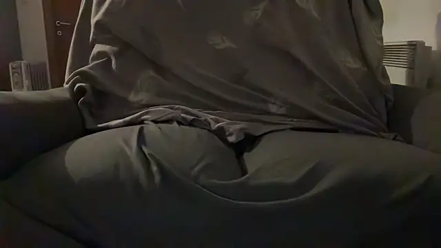 Snapshot of ElixirDelice026 chatting on November 15, 2025, 10:03 pm ElixirDelice026 online show from November 15, 2025, 10:03 pm