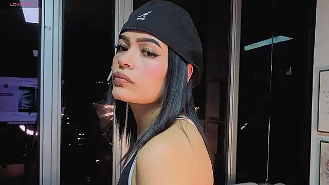 Snapshot of Cleo-smith chatting on October 23, 2025, 4:00 am Cleo-smith online show from October 23, 2025, 4:00 am