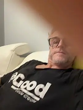 Axl hot online show from February 20, 2026, 12:18 am