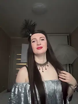 Snapshot of EvelinCuper chatting on November 17, 2025, 6:17 am EvelinCuper online show from November 17, 2025, 6:17 am