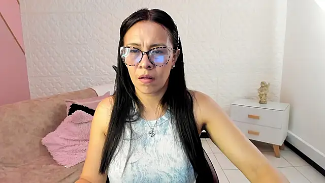 Snapshot of Eva_mermaid chatting on December 2, 2025, 2:30 pm Eva mermaid online show from December 2, 2025, 2:30 pm