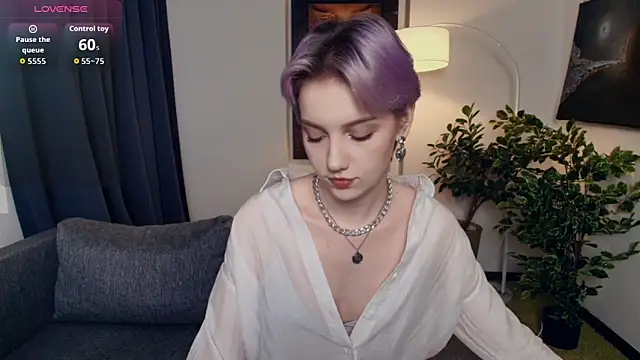 Snapshot of OdelynaAsp chatting on December 18, 2025, 12:42 pm OdelynaAsp online show from December 18, 2025, 12:42 pm