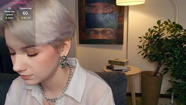 Snapshot of OdelynaAsp chatting on November 15, 2025, 11:25 am OdelynaAsp online show from November 15, 2025, 11:25 am