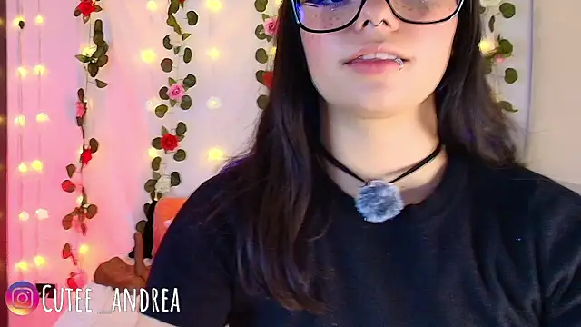 cutee andrea online show from March 4, 2026, 3:36 am