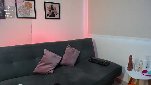 Paris boobsbbw online show from November 29, 2025, 8:42 pm