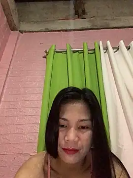 Snapshot of Cleo17 chatting on April 7, 2026, 4:09 pm Cleo17 online show from April 7, 2026, 4:09 pm