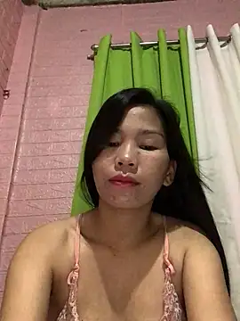 Snapshot of Cleo17 chatting on May 11, 2026, 4:04 pm Cleo17 online show from May 11, 2026, 4:04 pm