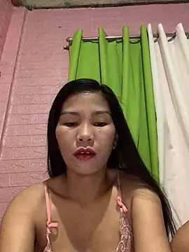 Snapshot of Cleo17 chatting on April 9, 2026, 4:57 pm Cleo17 online show from April 9, 2026, 4:57 pm