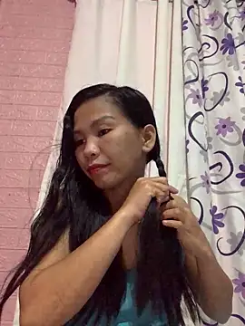 Snapshot of Cleo17 chatting on November 23, 2025, 1:10 pm Cleo17 online show from November 23, 2025, 1:10 pm