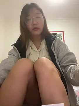 sisi-maiden online show from March 30, 2026, 12:50 pm