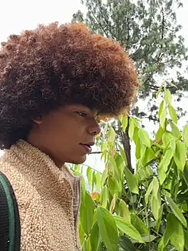 Snapshot of Alexis_Spicter chatting on December 16, 2025, 5:06 pm Alexis Spicter online show from December 16, 2025, 5:06 pm