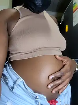 Snapshot of malaika1999 chatting on September 15, 2025, 6:19 pm malaika1999 online show from September 15, 2025, 6:19 pm