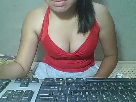 Snapshot of Skinny_PinayGirljust18 chatting on April 20, 2026, 8:10 pm Skinny PinayGirljust18 online show from April 20, 2026, 8:10 pm